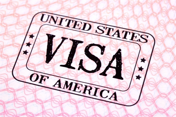 Quanto costa fare il visto per l’America oppure l’ Esta Usa con passaporto italiano?